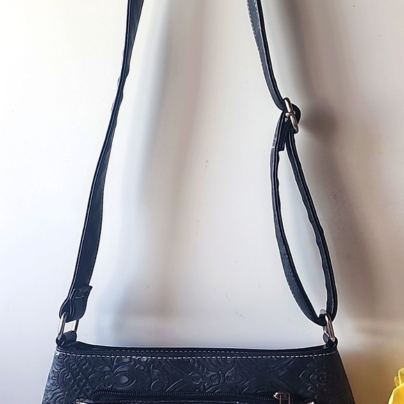 Black Purse/Bag. - Picture 2 of 12